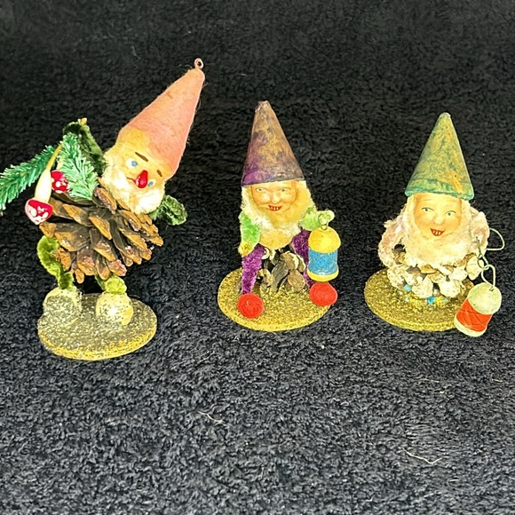 Elf/Gnome Chenille and Pine Cone Christmas Decorations. Vintage Circa 1930-1950 - Picture 5 of 14